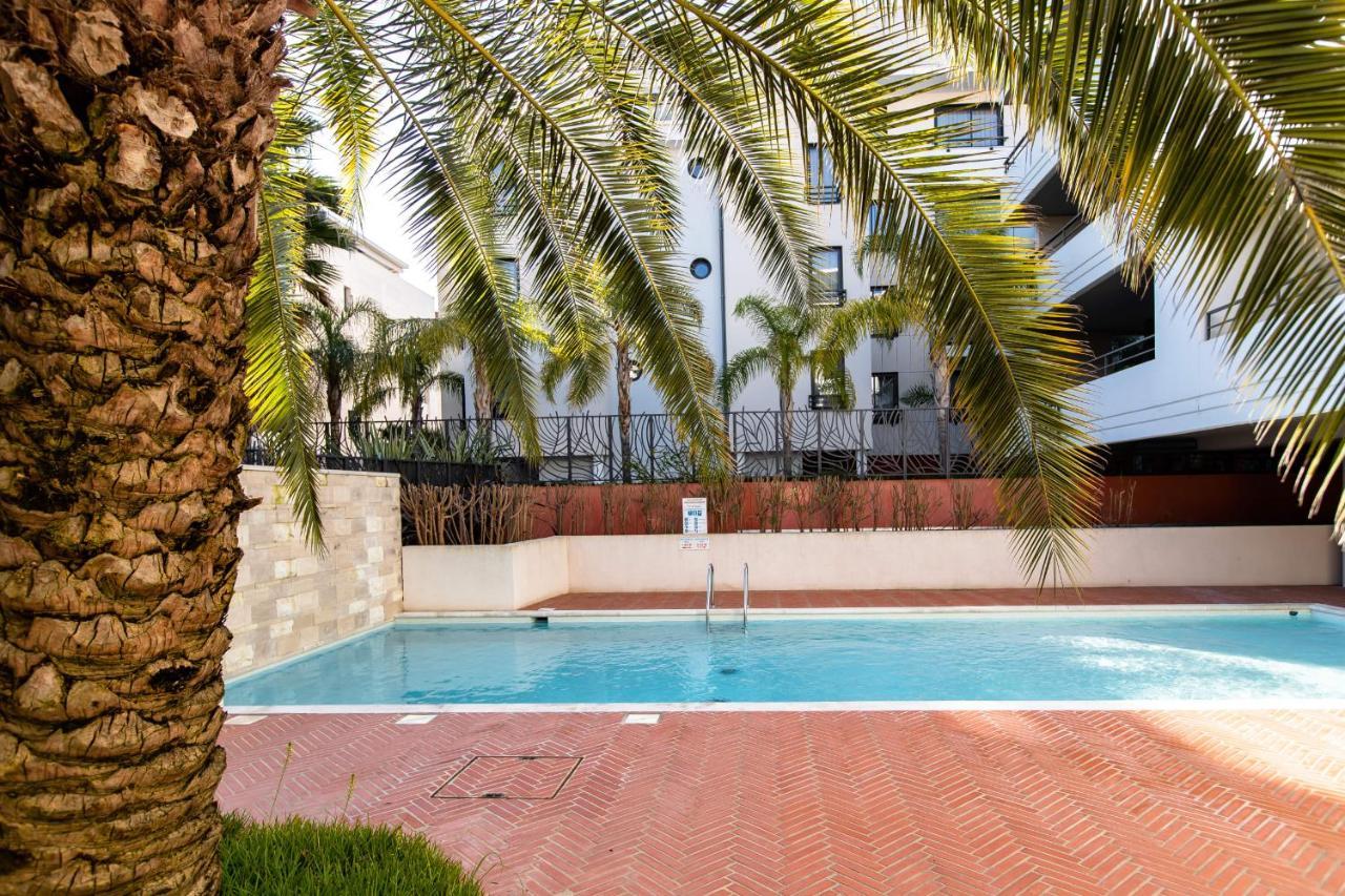Renovated 2-Br Apartment With Terrace And Pool Канны Экстерьер фото